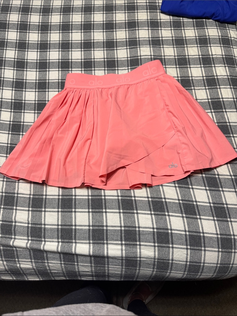 ALO Yoga Coral Pink Pleated Skort